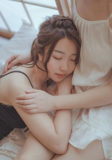安妮海瑟薇新片《关于你的想法》_高清全集免费观看